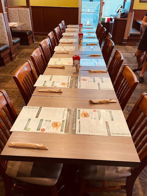 Ricky's All Day Grill - Leduc Common